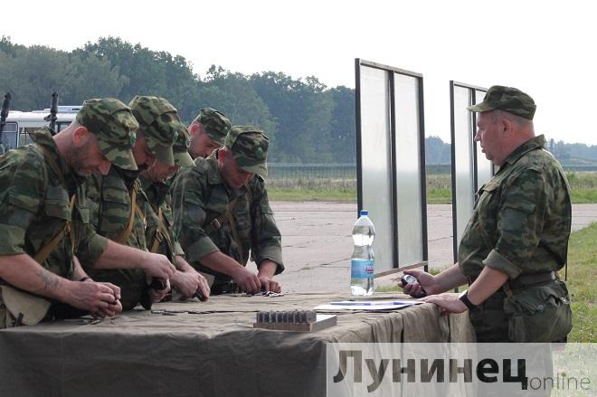Как проходит учебный сбор теробороны в Лунинце. Подробности