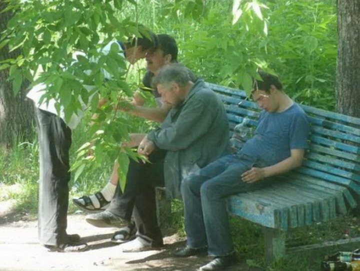 Вопрос участковому: можно ли пить сидр, медовуху в общественных местах? А квас?