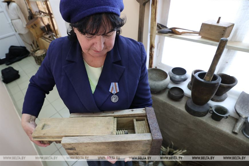 Директор партизанского музея в Брестской области