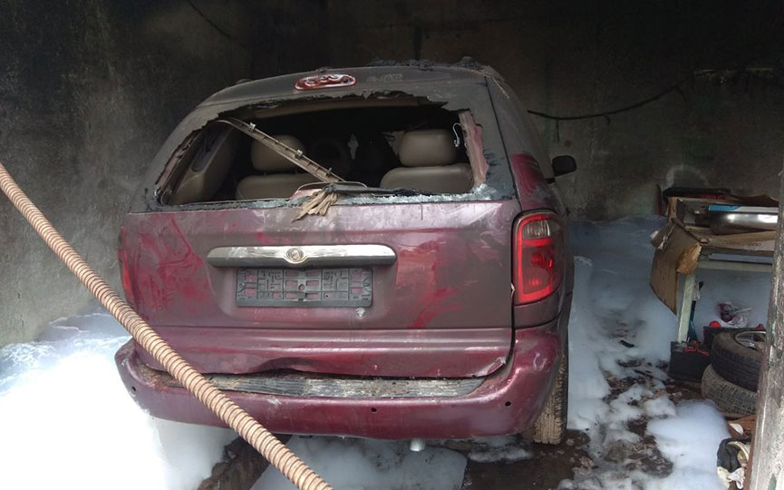 В Барановичах в гараже горел «Крайслер»