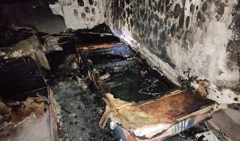 В Бресте 4-летняя девочка играла со спичками и сожгла квартиру. Подробности трагедии