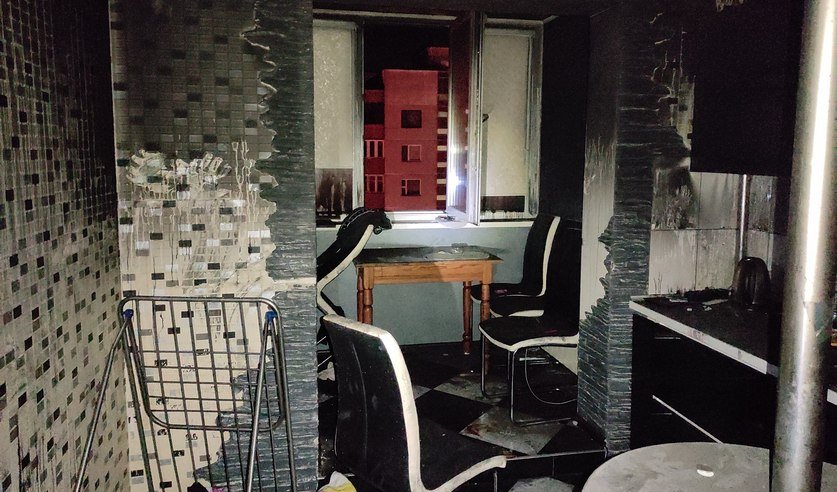 В Бресте 4-летняя девочка играла со спичками и сожгла квартиру. Подробности трагедии