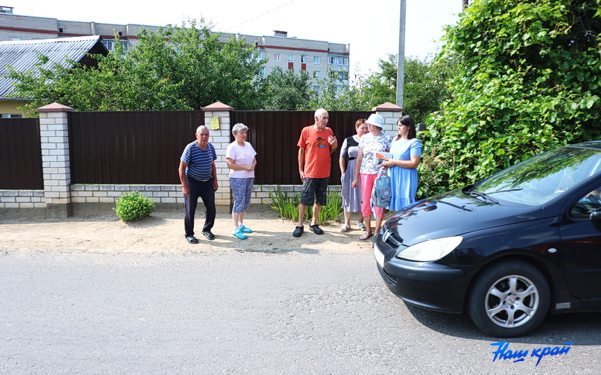 Тихий барановичский переулок превратился в оживленную трассу – жители не знают, что делать