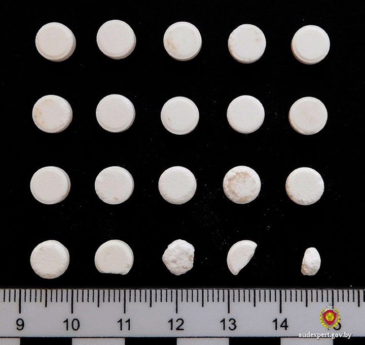 Угостилась клофелином – 5-летняя девочка добралась до бабушкиных таблеток и получила отравление