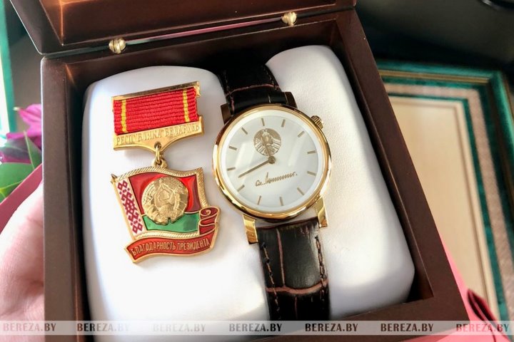 Президент Беларуси вручил награду студентке БГУИР из Березовского района