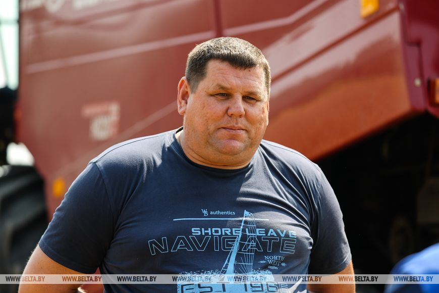 «Стараемся на деле проявлять заботу о людях», или Как в Кобринском районе начали жатву