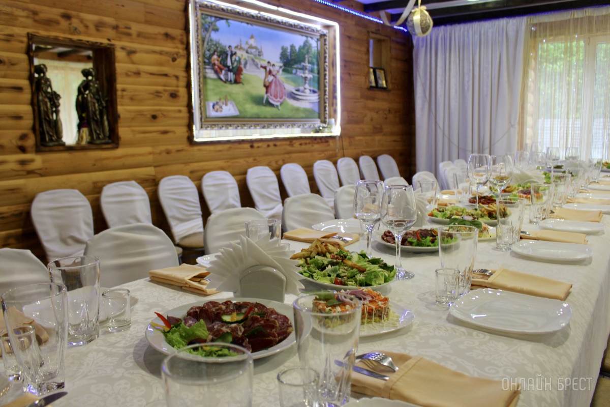 Уютный уикенд под Брестом, в агроусадьбе «Тихий край», – это то, что вам нужно! Аренда номеров, трёхразовое питание, барбекю, детская площадка, банька, банкетный зал