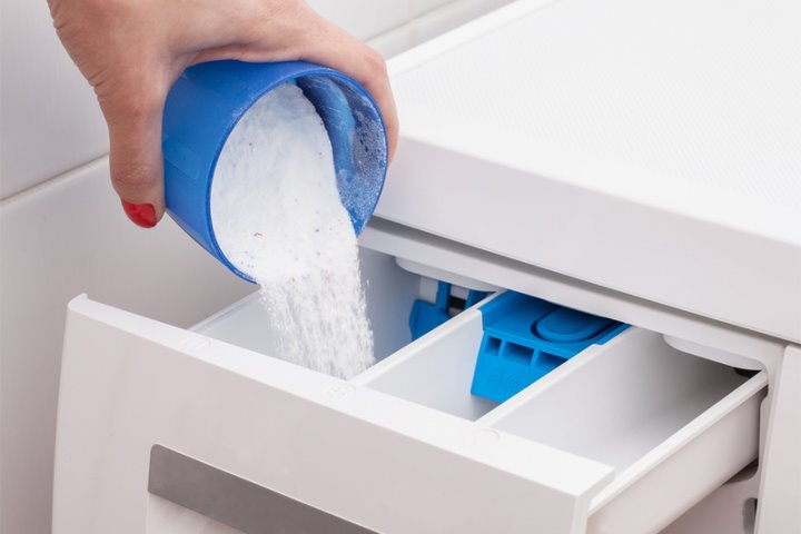 В Беларуси запретили продавать стиральный порошок Tide и популярный гель для стирки. Что с ними не так?