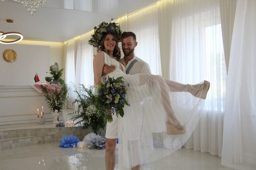 Пара из Минска устроила свадьбу «в стиле Купалья»