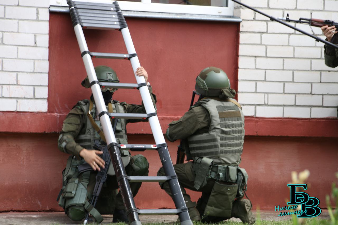 В Бресте проверили состояние боевой готовности отряда спецназначения