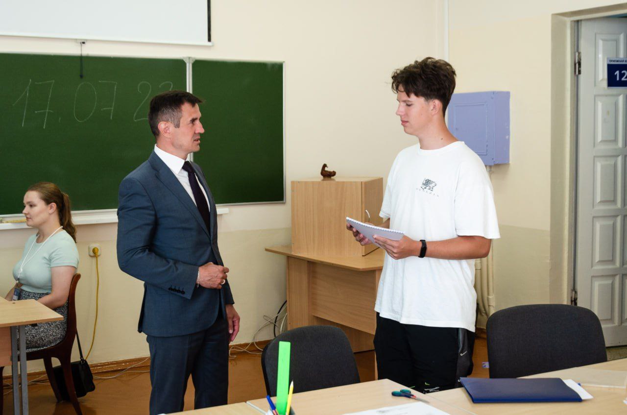 В БрГТУ встречают первых абитуриентов