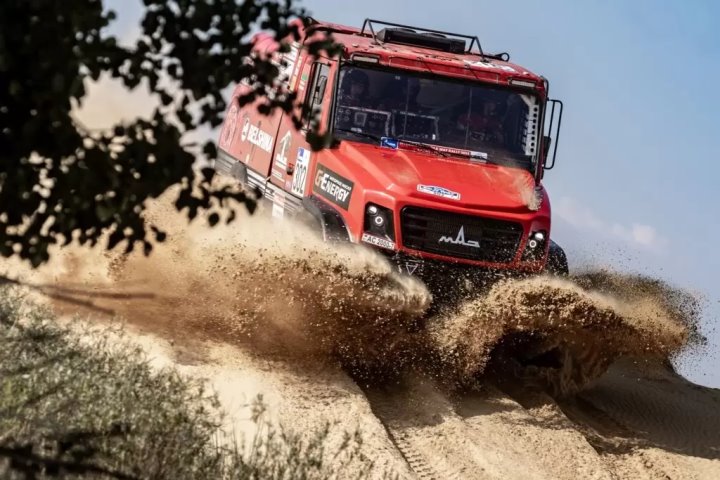 Белорусский экипаж «МАЗ-СПОРТавто» впервые стал победителем ралли «Шелковый путь»