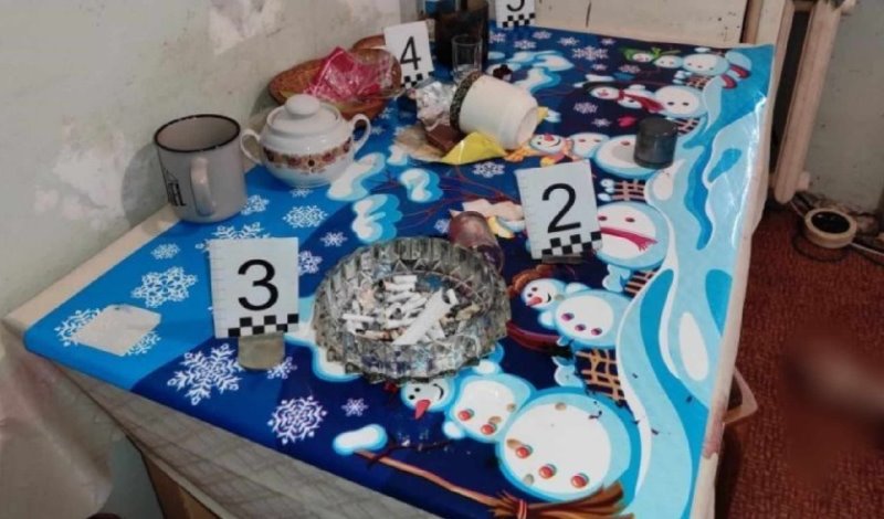 Жуть. Мужчина убил друга и ушел на поминки отца