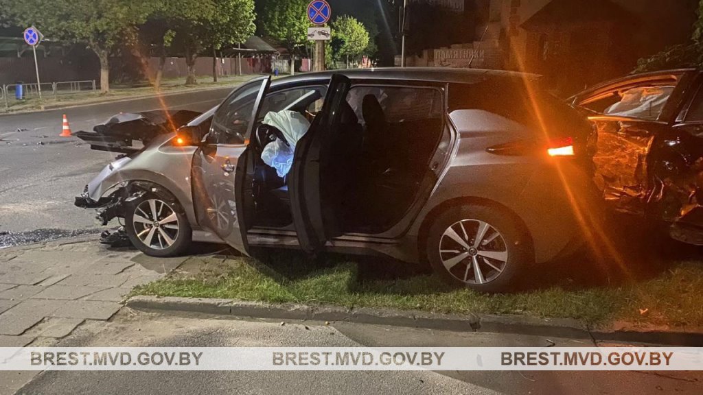 Нетрезвый водитель устроил ДТП в Барановичах. Пострадали три человека