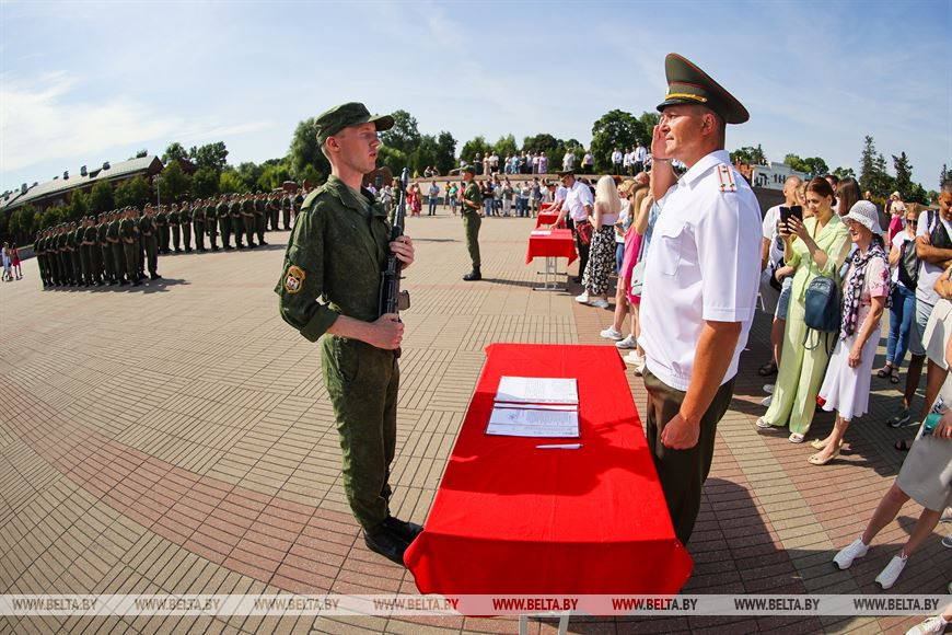 Церемония принятия военной присяги состоялась в Брестской крепости