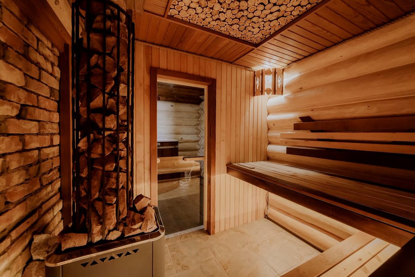 Баня, домики у воды и рыбалка: как круто отдохнуть в ДЗИК недалеко от Бреста