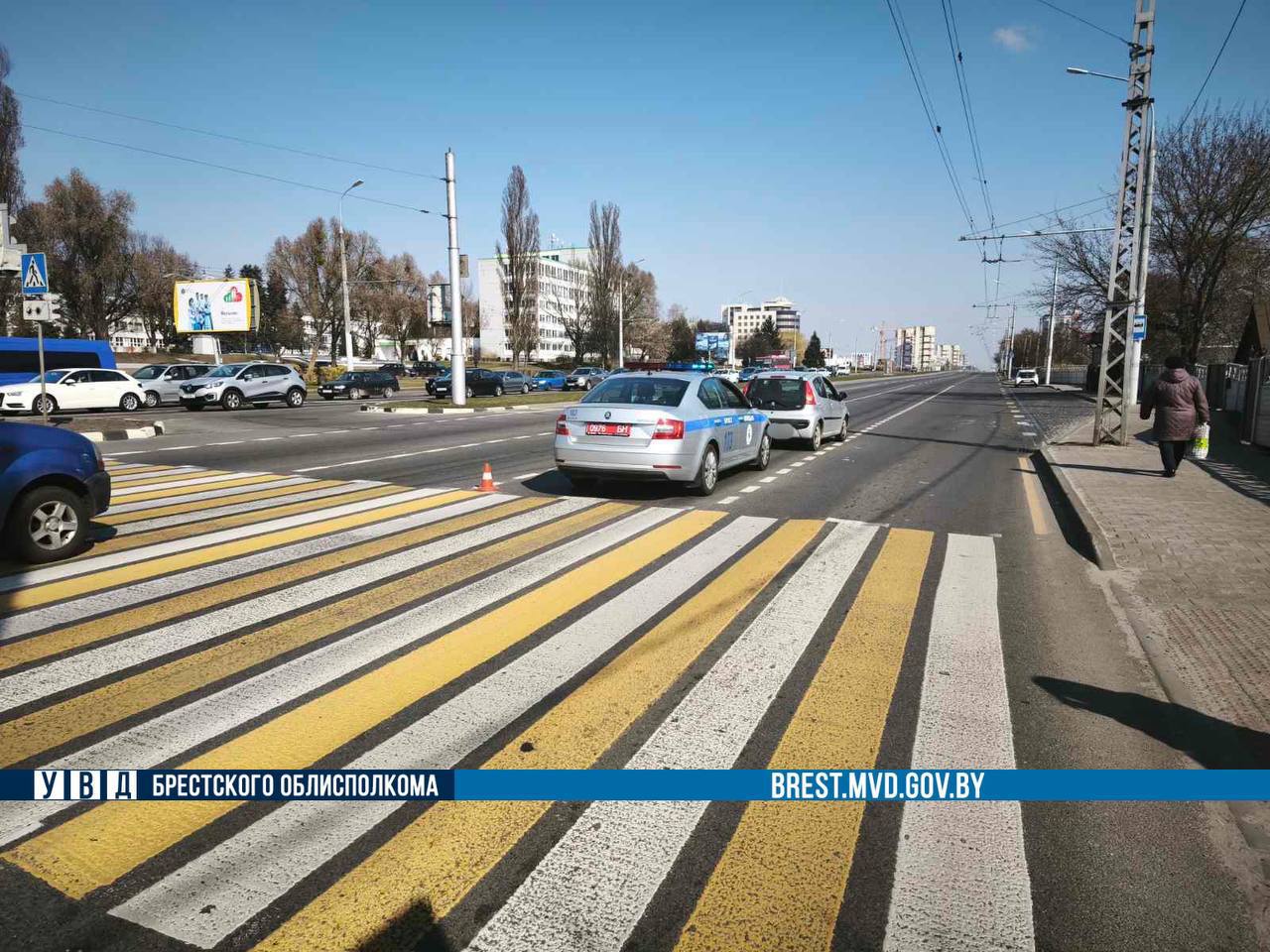 В Бресте 82-летняя водитель проехала на красный и сбила пешехода