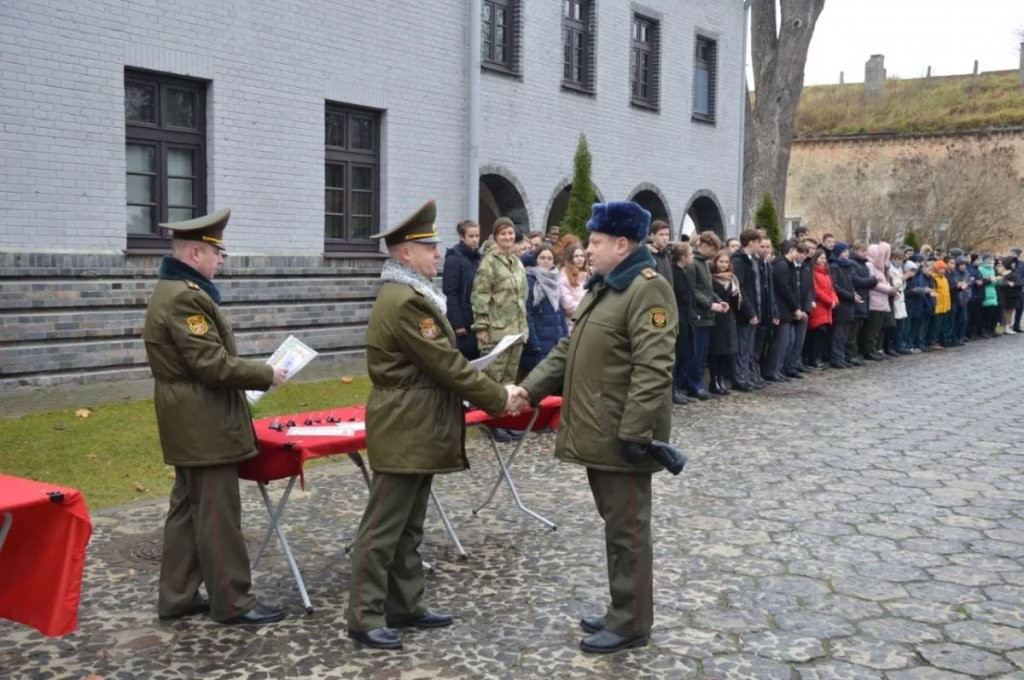 Торжественный митинг, посвящённый Дню ракетных войск и артиллерии, прошел в Брестской крепости
