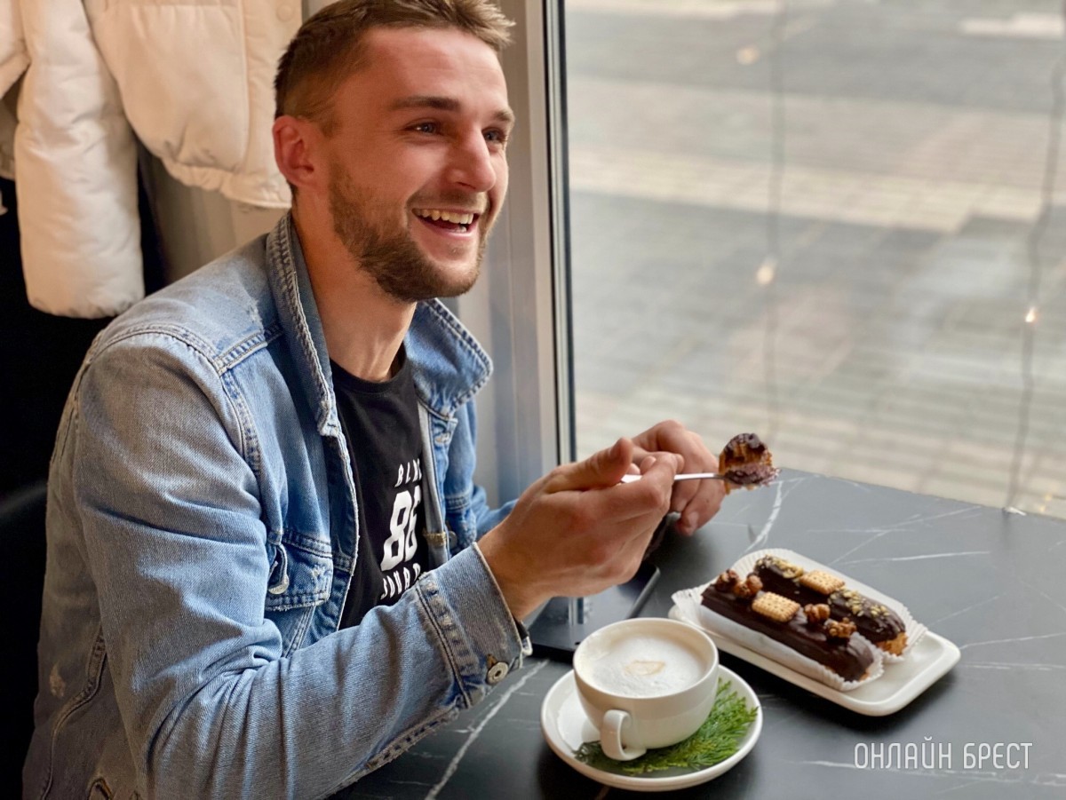 Такого в Бресте еще не было! Новая кофейня из морского контейнера открылась на Востоке