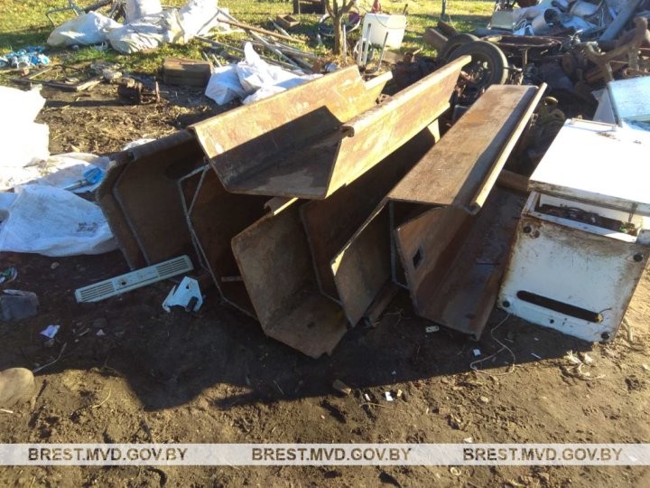 Больше тонны металла украли жители Барановичей в Пинском районе