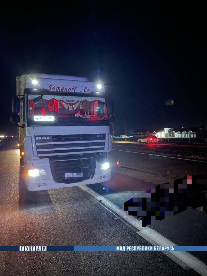 Фура насмерть сбила пешехода в Березовском районе