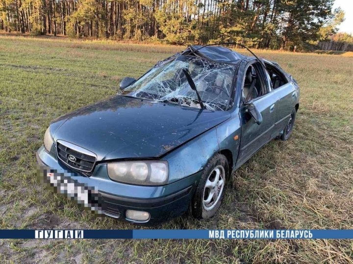 Автомобиль в Лунинецком районе «вылетел» в кювет