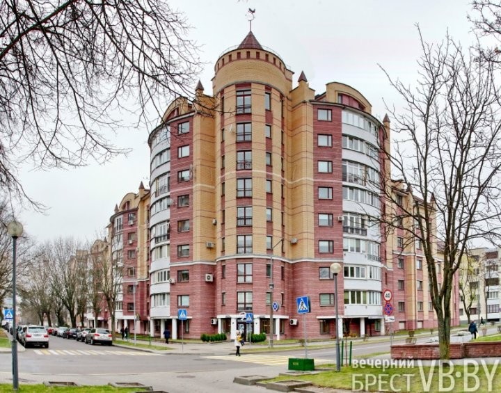 Первая симфония Чайковского. После нее Брест стал другим