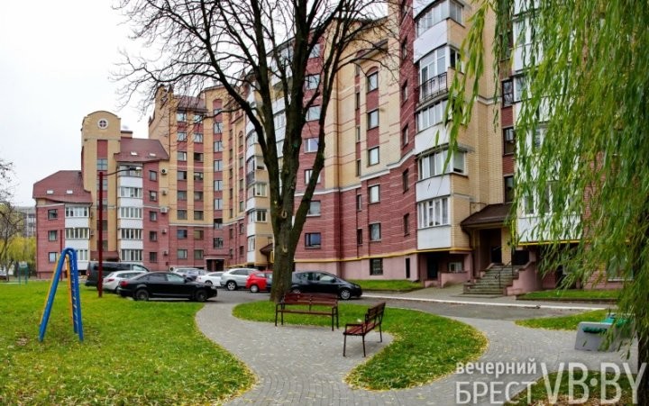 Первая симфония Чайковского. После нее Брест стал другим