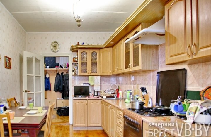 Первая симфония Чайковского. После нее Брест стал другим