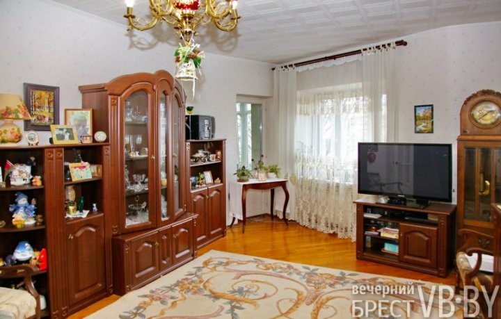 Первая симфония Чайковского. После нее Брест стал другим