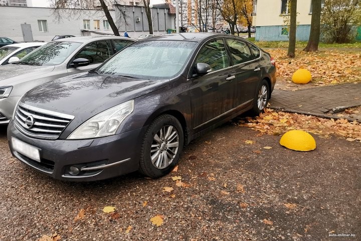 Правильный автомобилист объявил во дворе войну неправильным. И победил