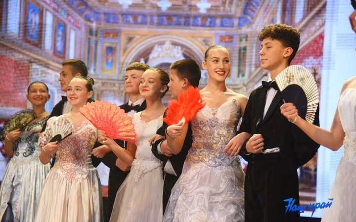 Лазерное шоу в честь 150-летия локомотивного депо и станции Барановичи-Центральные