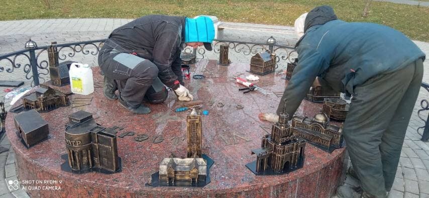 Солнечные часы после реставрации вернулись на Набережную Бреста