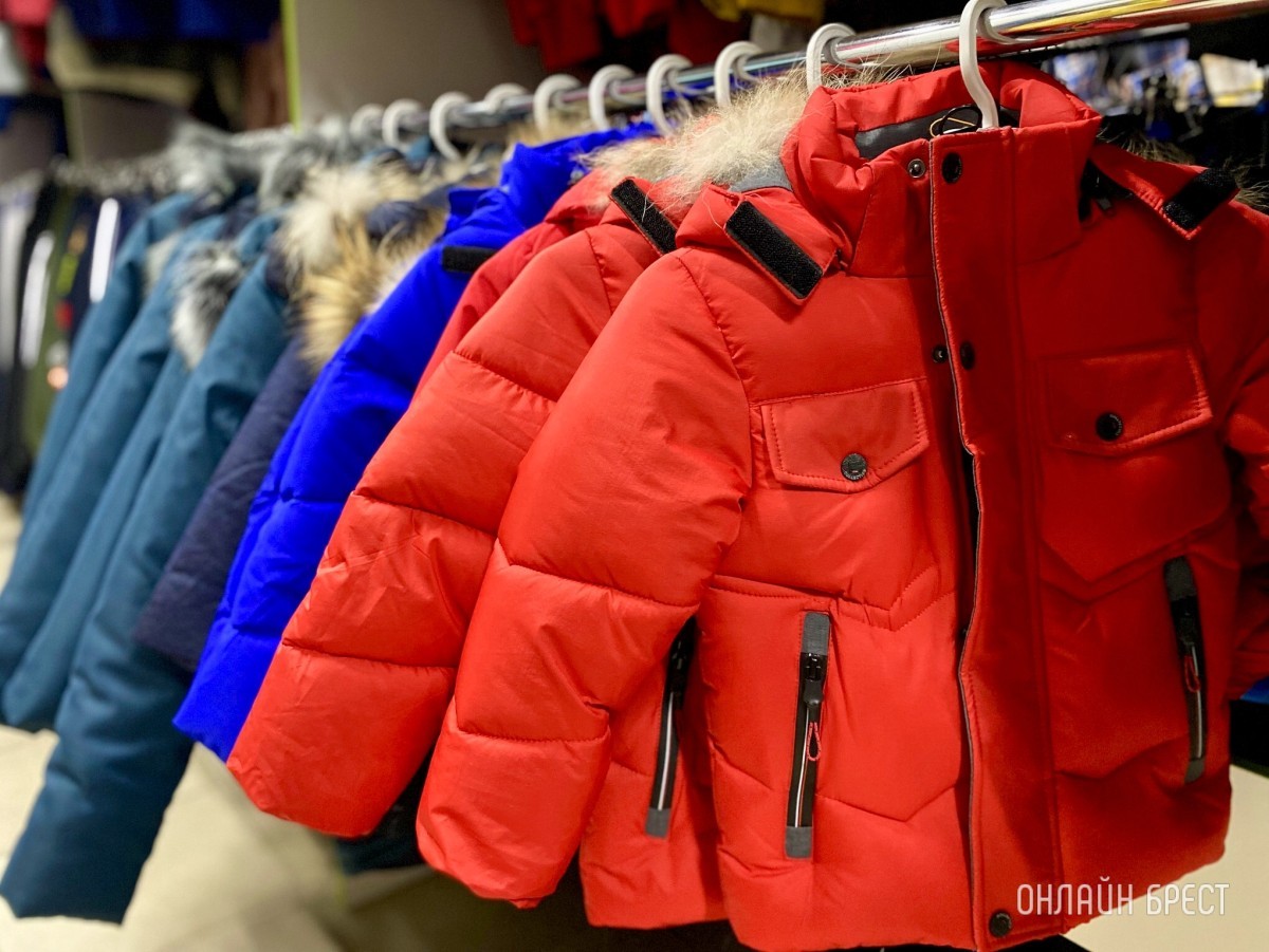 Магазины «Мегаполис» в Бресте объявляют о большом пополнении товара и скидке на теплую одежду и обувь