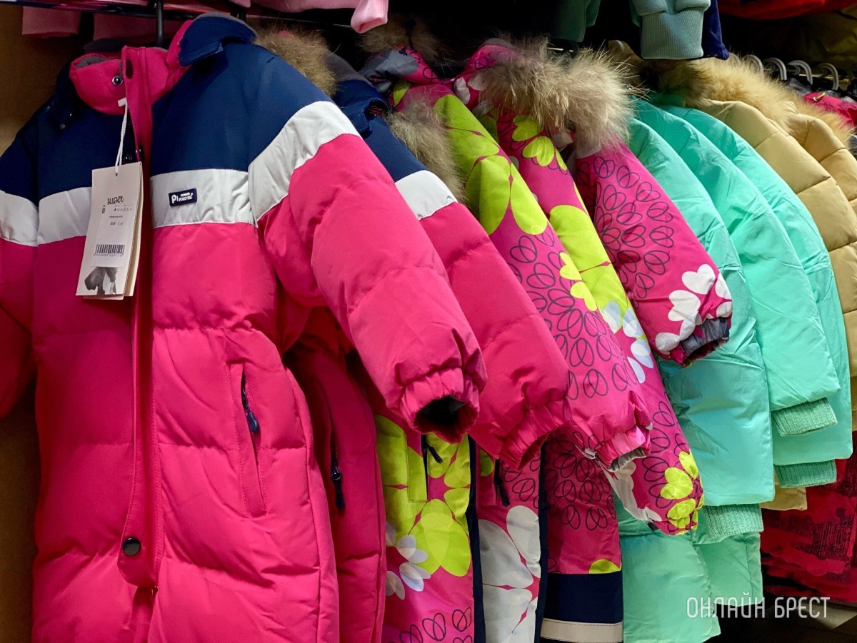 Магазины «Мегаполис» в Бресте объявляют о большом пополнении товара и скидке на теплую одежду и обувь