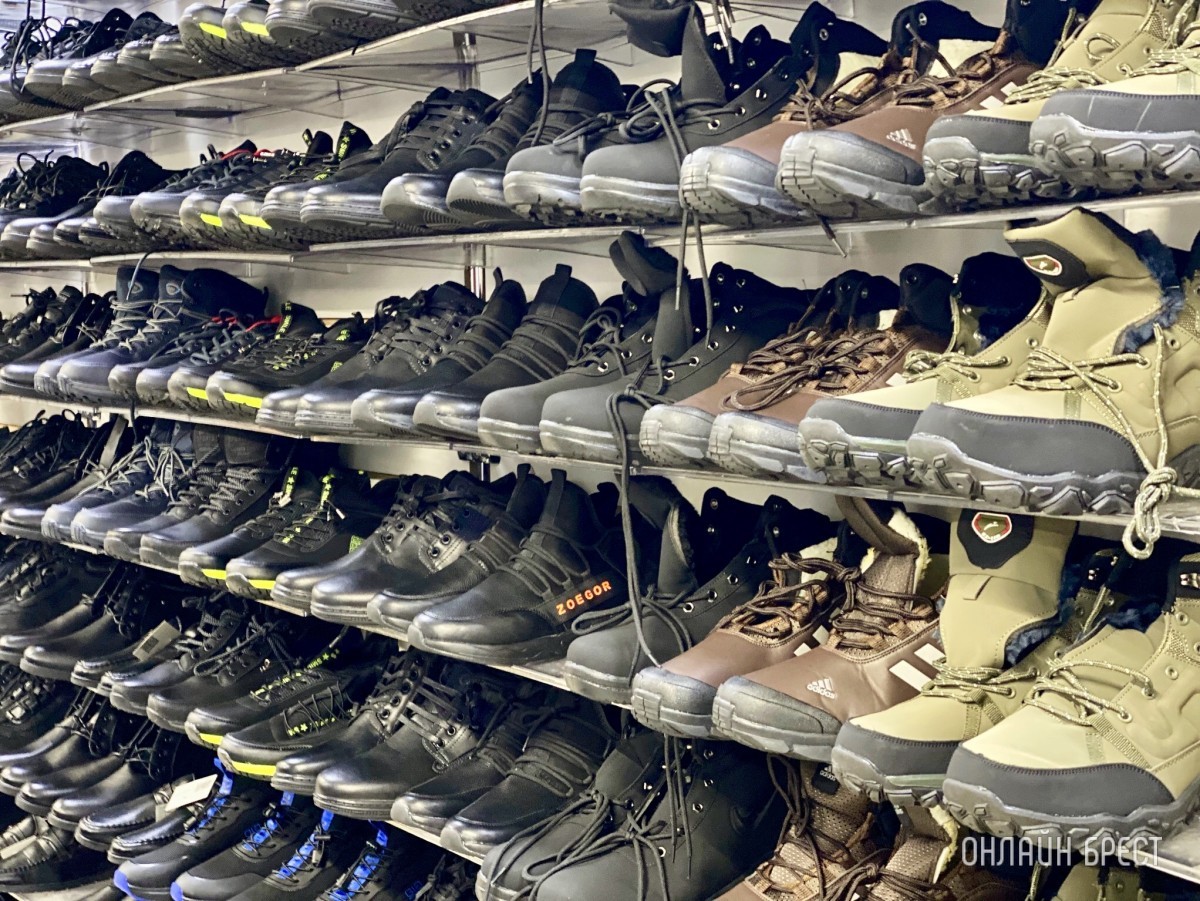 Магазины «Мегаполис» в Бресте объявляют о большом пополнении товара и скидке на теплую одежду и обувь