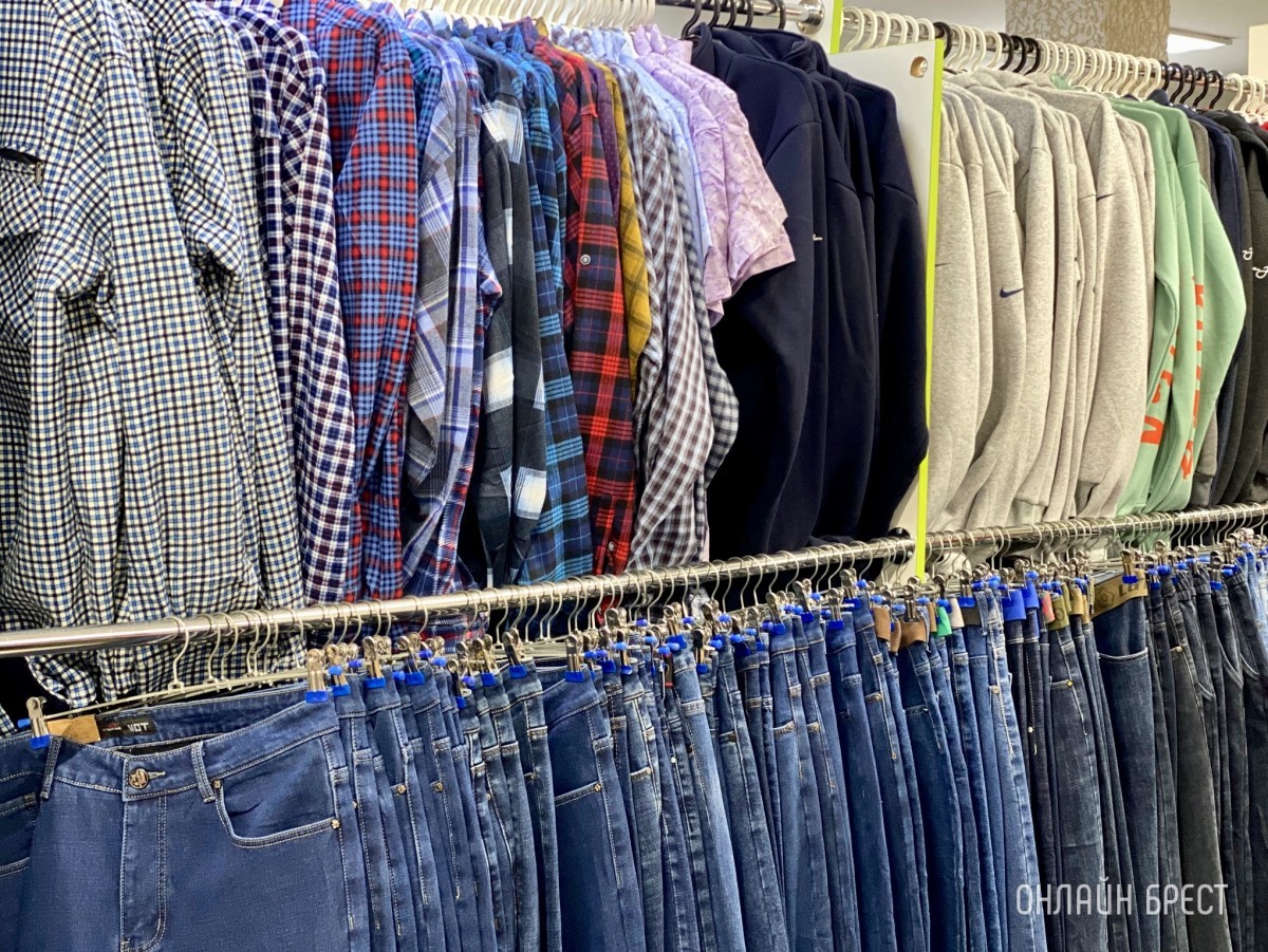 Магазины «Мегаполис» в Бресте объявляют о большом пополнении товара и скидке на теплую одежду и обувь