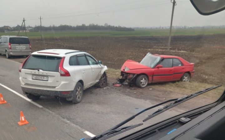 На автодороге Барановичи – Утес утром 26 ноября произошла авария.