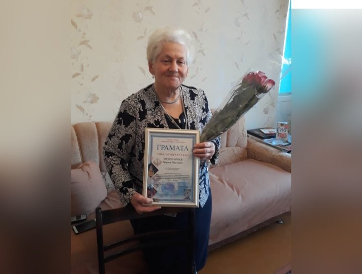 В Бресте с 80-летием поздравили ветерана педагогического труда Марию Мещанчук