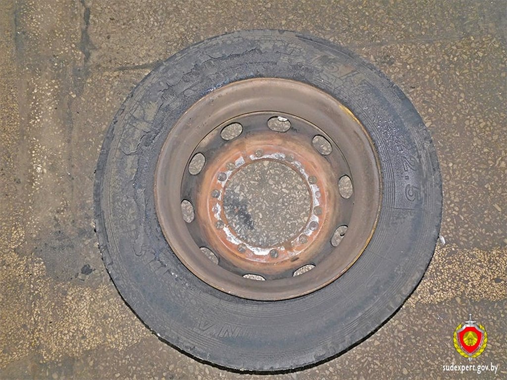 Установлена причина возгорания угнанного автобуса в Барановичах