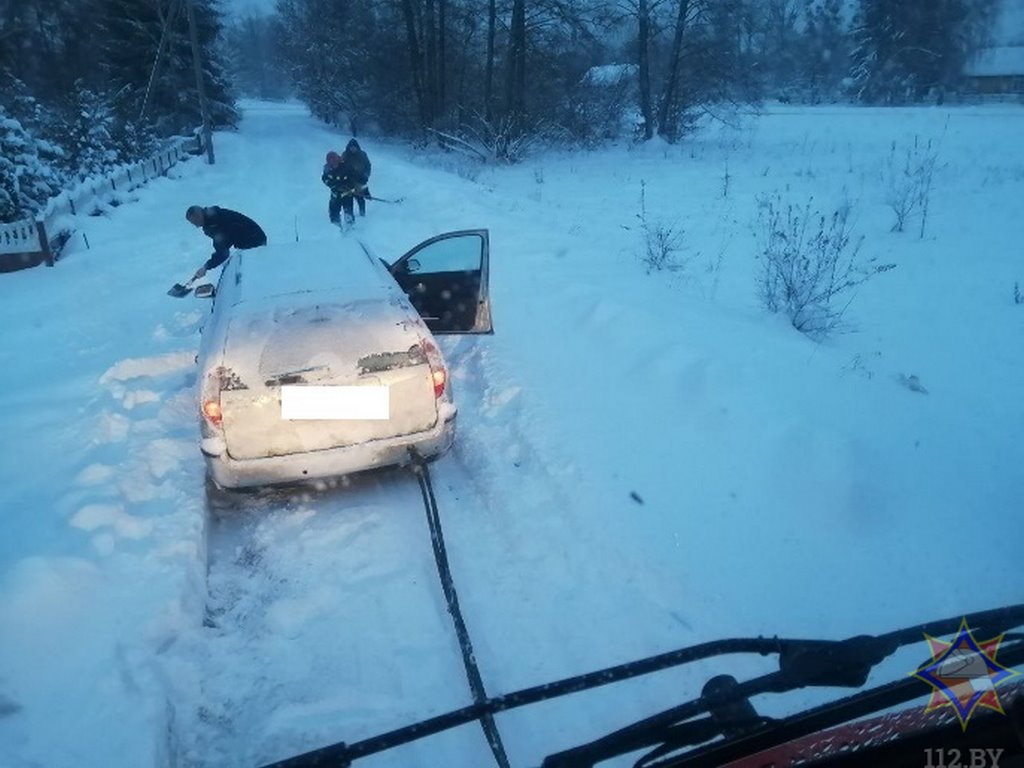Последствия выпадения снега в Брестской области