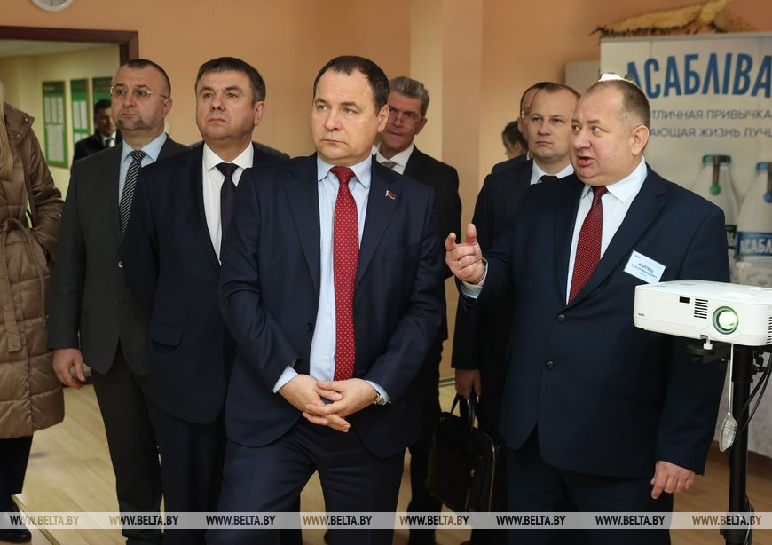 Премьер-министр Беларуси побывал на Лунинецком молочном заводе