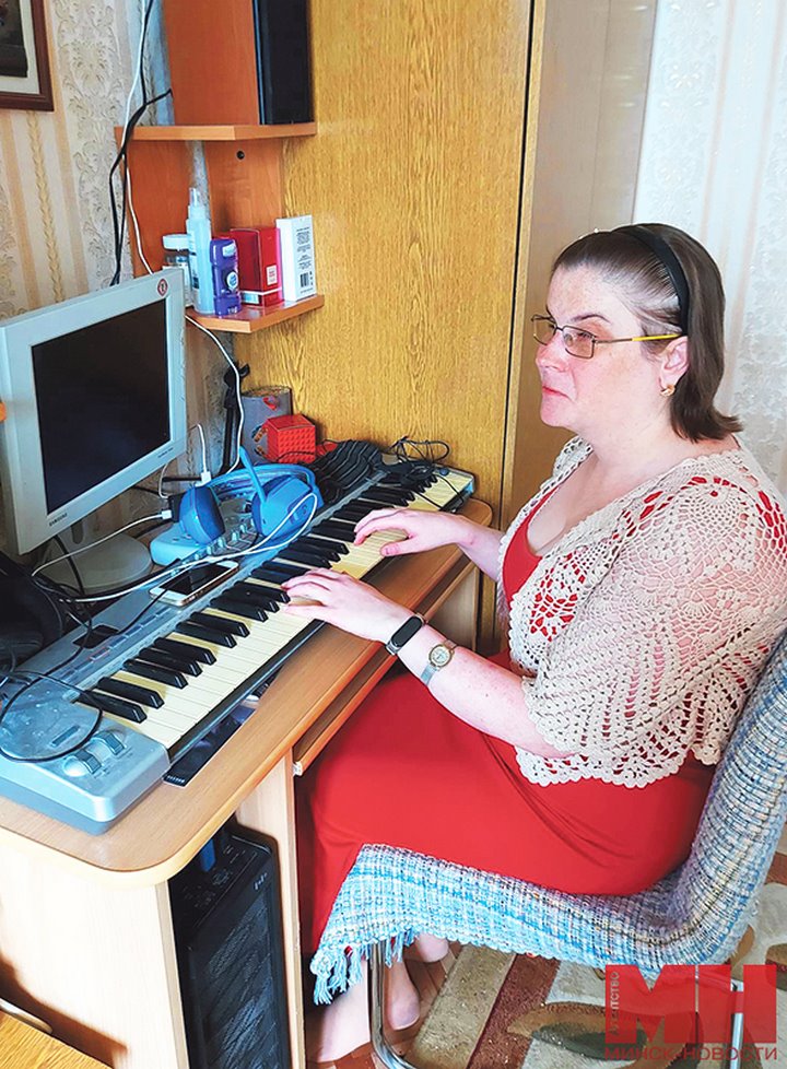 Отсутствие зрения не мешает ей даже вести личный блог. История белоруски