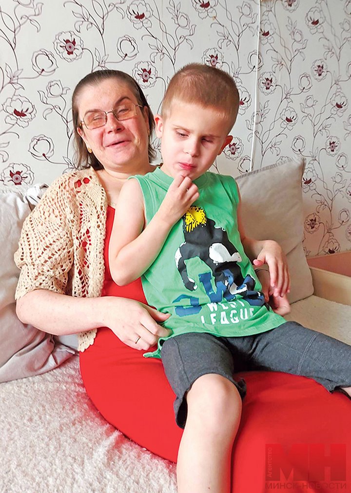 Отсутствие зрения не мешает ей даже вести личный блог. История белоруски