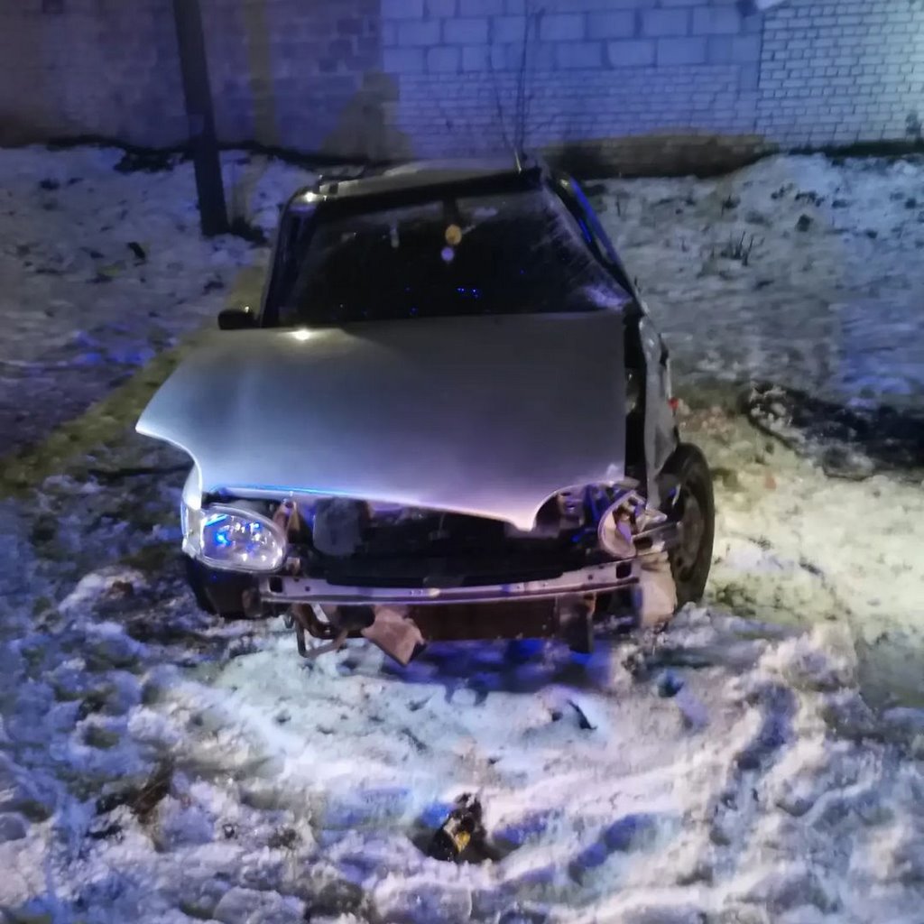 Четверо пьяных парней попали в ДТП в Барановичах