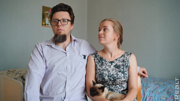 «Наш дом даст фору городской квартире». Молодая семья приехала в деревню по распределению — и осталась навсегда