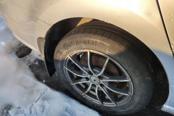 С 1 декабря наличие зимних шин будет проверять не только ГАИ