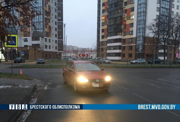В Бресте на Папанина водитель легковушки сбила пешехода