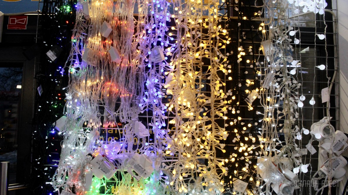 Новый 2023 год не наступит без всей электрики! Срочно приходите в магазин на Пушкинскую, 94-2 в Бресте