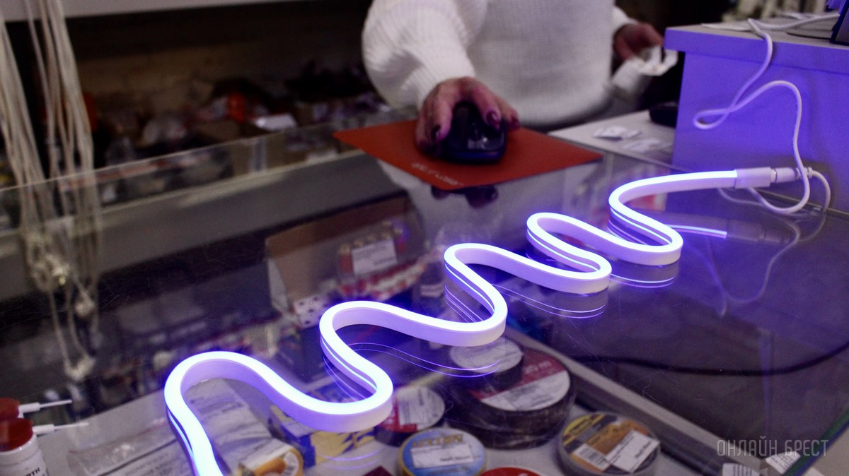 Новый 2023 год не наступит без всей электрики! Срочно приходите в магазин на Пушкинскую, 94-2 в Бресте